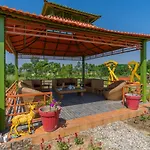 Stayvista At Weavers Nest W Outdoor Pool